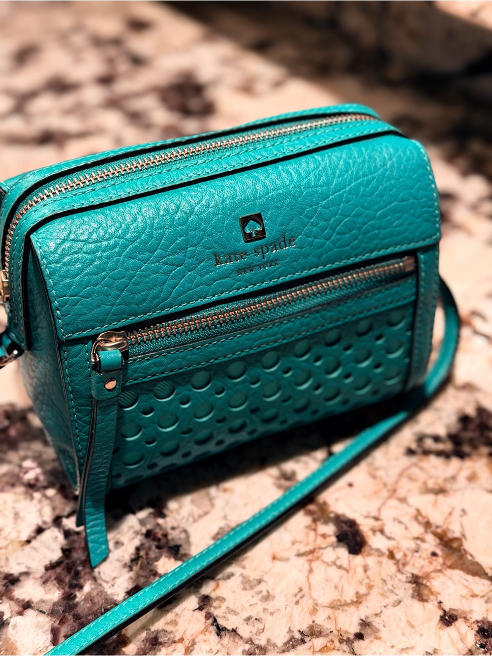 Kate Spade NWOT Perri Lane LooLoo Teal Pebbled Leather Crossbody Bag ($248 MSRP)